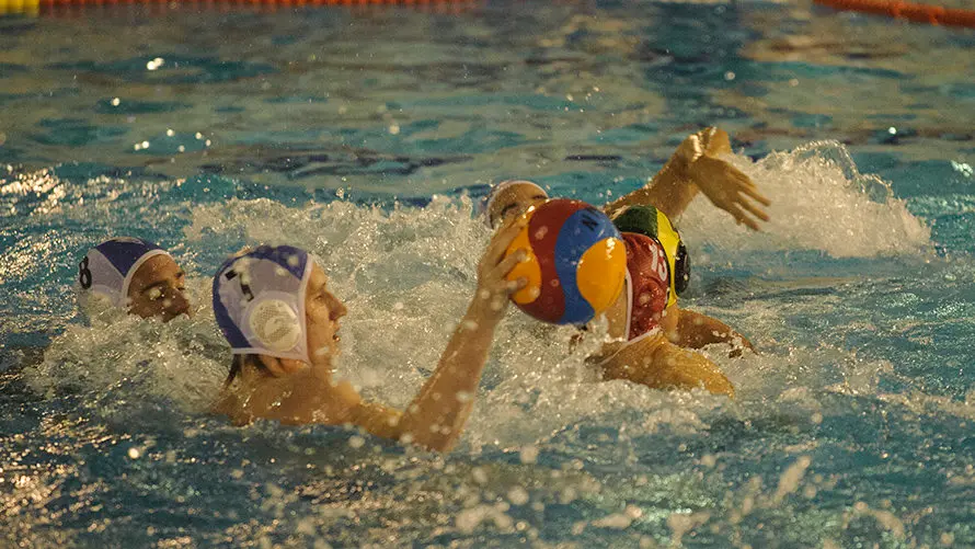 El Waterpolo Navarra se enfrenta a su tercera jornada en casaMIGUEL OSÉS_4
