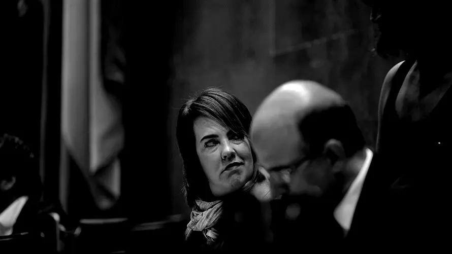La presidenta del Parlamento Ainhoa Aznarez durante el pleno de esta tarde. MIGUEL OSÉS_10 (1)