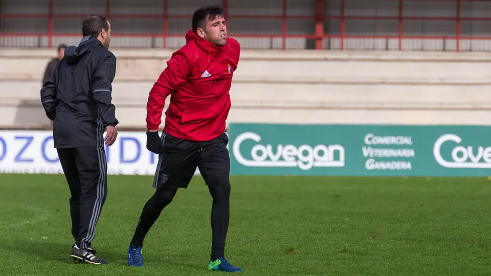 Primer entrenamiento de Osasuna tras la destitución de Enrique Martín Monreal (38). IÑIGO ALZUGARAY