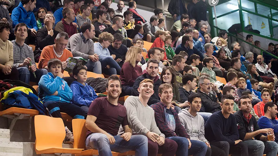 Magna Gurpea - Rios renovables Zaragoza en el Pabellón Anaitasuna. MIGUEL OSÉS_7