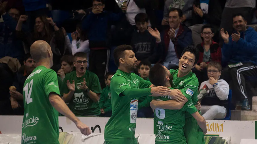 Magna Gurpea - Rios renovables Zaragoza en el Pabellón Anaitasuna. MIGUEL OSÉS_12