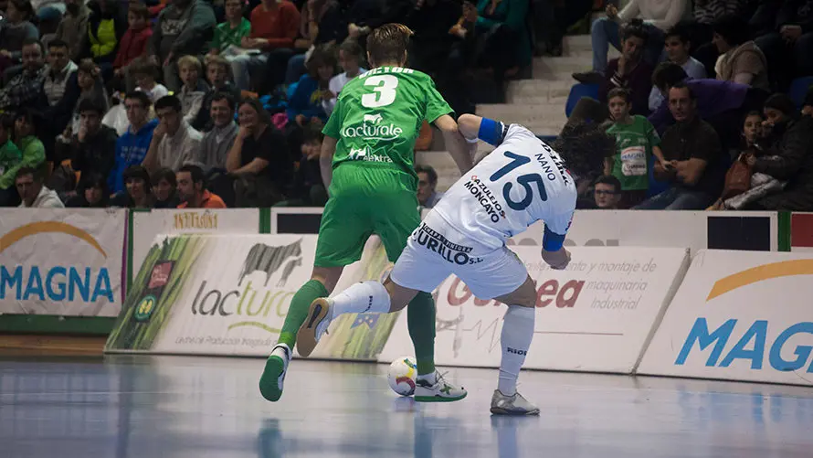 Magna Gurpea - Rios renovables Zaragoza en el Pabellón Anaitasuna. MIGUEL OSÉS_14