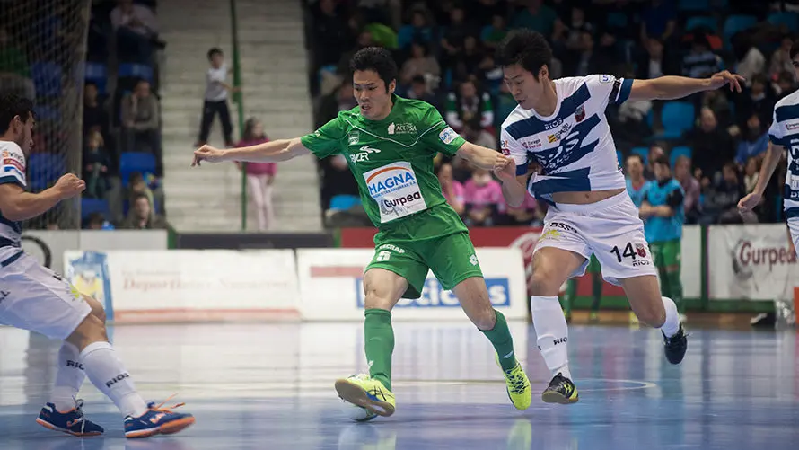 Magna Gurpea - Rios renovables Zaragoza en el Pabellón Anaitasuna. MIGUEL OSÉS_29
