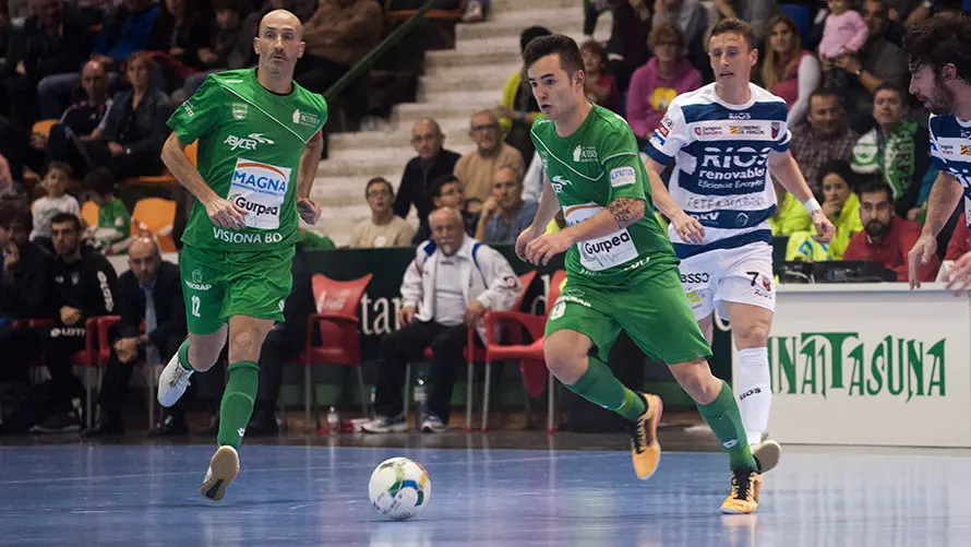 Magna Gurpea - Rios renovables Zaragoza en el Pabellón Anaitasuna. MIGUEL OSÉS_32