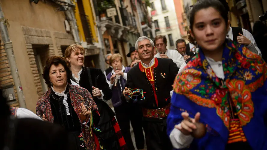 Salida de grupos musicales en Pamplona organizada por la Casa de Castilla y León en Navarra. PABLO LASAOSA (9)