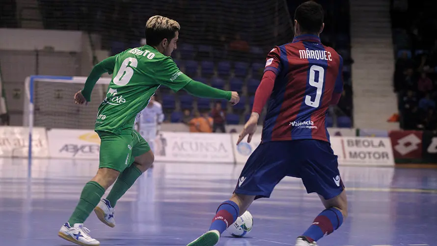 Magna Gurpea - Levante, Pabellón Anaitasuna. MIGUEL OSÉS_7