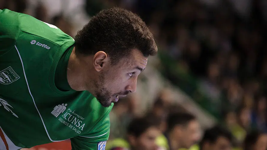 Magna Gurpea - Levante, Pabellón Anaitasuna. MIGUEL OSÉS_18
