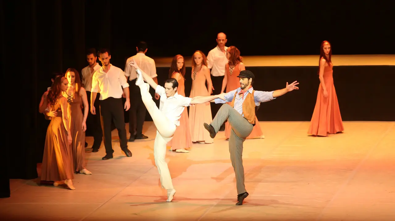 Ballet del Teatro de la Ópera de Sofía en Baluarte interpretando Zorba el Griego IÑAKI ZALDUA (3)