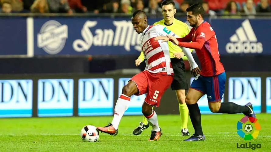 Primera parte del encuentro entre Osasuna y el Granada en Pamplona. LALIGA (14)