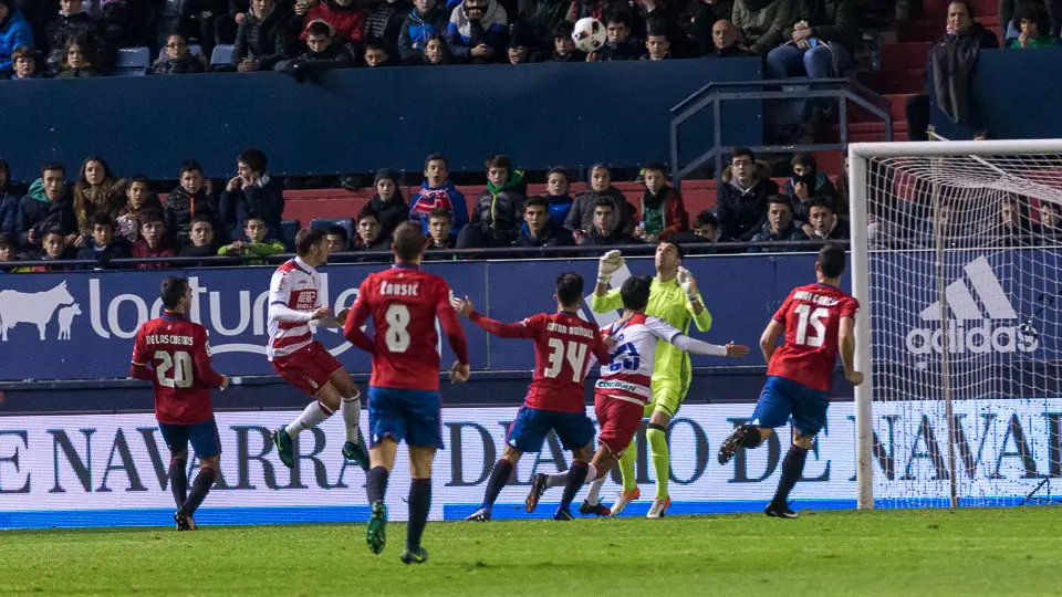 Partido de la Copa del Rey entre Osasuna y Granada (2-0) disputado en El Sadar (11). IÑIGO ALZUGARAY