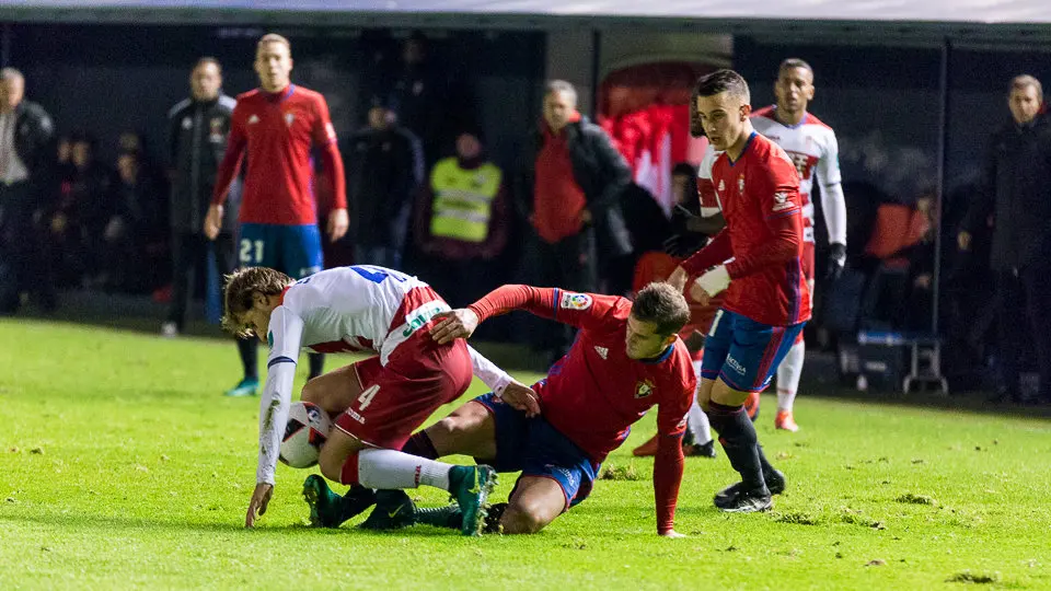 Partido de la Copa del Rey entre Osasuna y Granada (2-0) disputado en El Sadar (24). IÑIGO ALZUGARAY
