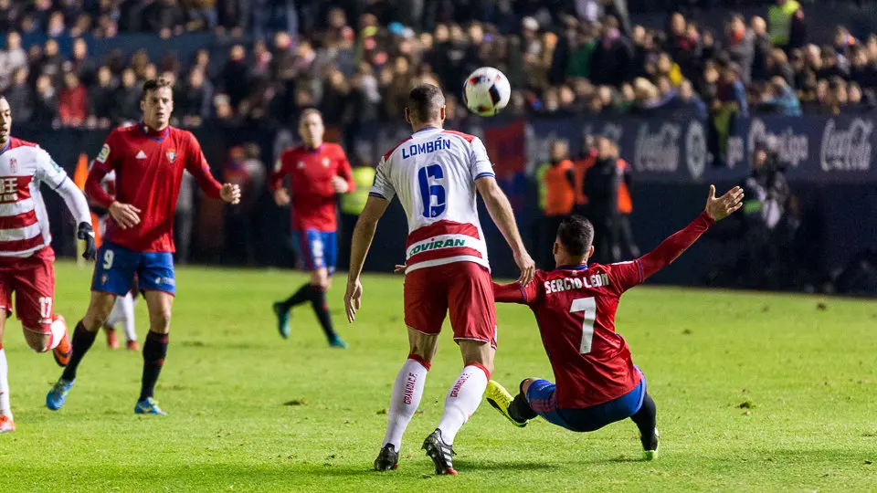 Partido de la Copa del Rey entre Osasuna y Granada (2-0) disputado en El Sadar (25). IÑIGO ALZUGARAY