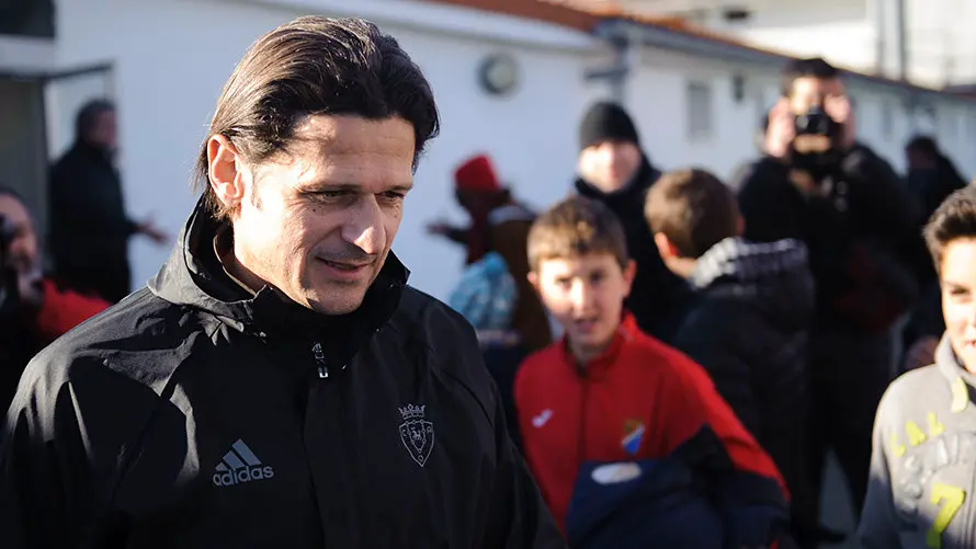 Segundo entrenamiento del nuevo entrenador de Osasuna Valiljevic. MIGUEL OSÉS_22