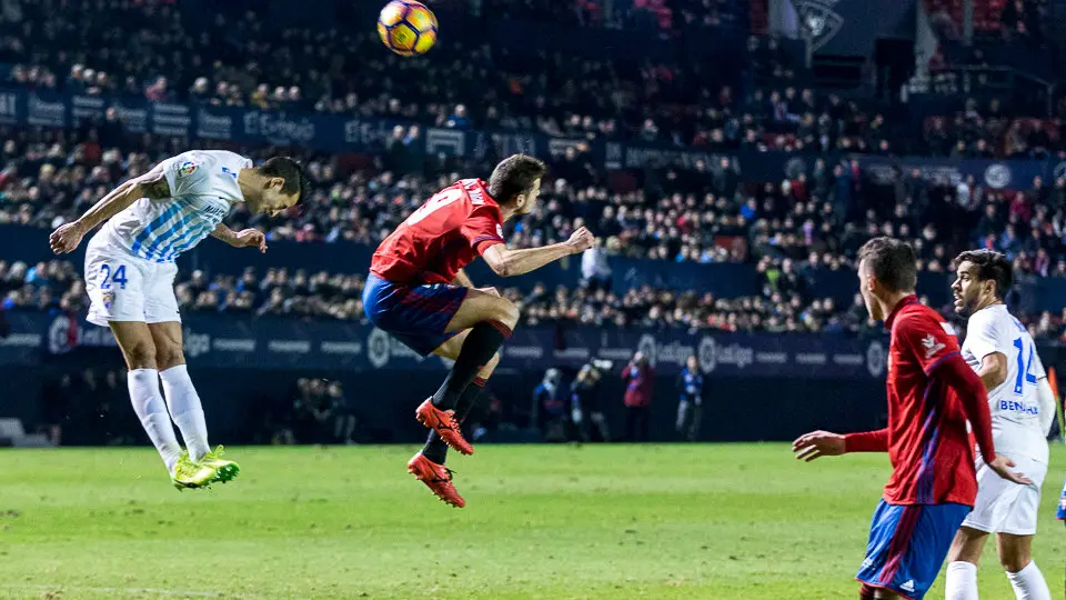 Partido de Liga entre Osasuna y Málaga (1-1) disputado en El Sadar (32). IÑIGO ALZUGARAY