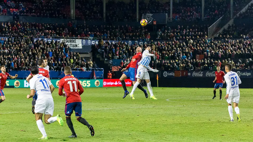 Partido de Liga entre Osasuna y Málaga (1-1) disputado en El Sadar (41). IÑIGO ALZUGARAY