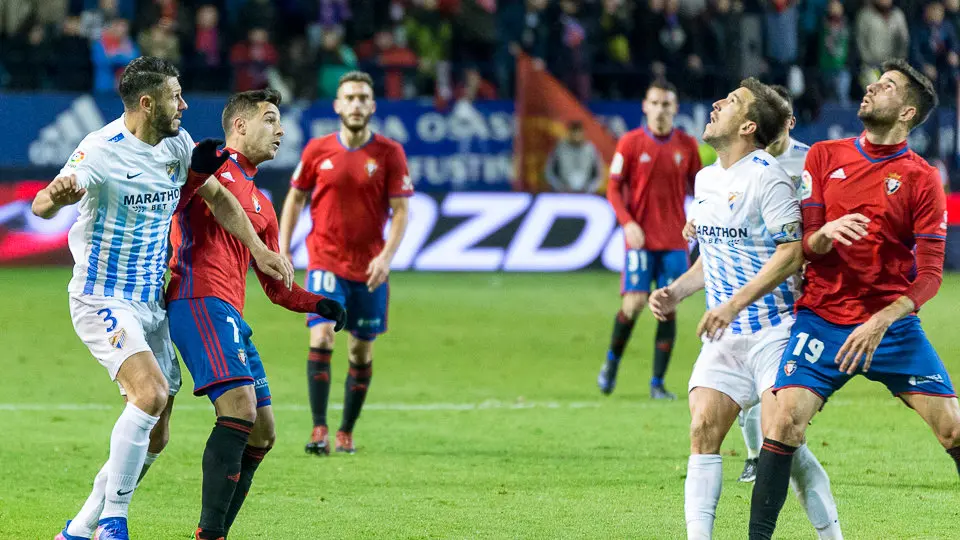 Partido de Liga entre Osasuna y Málaga (1-1) disputado en El Sadar (50). IÑIGO ALZUGARAY