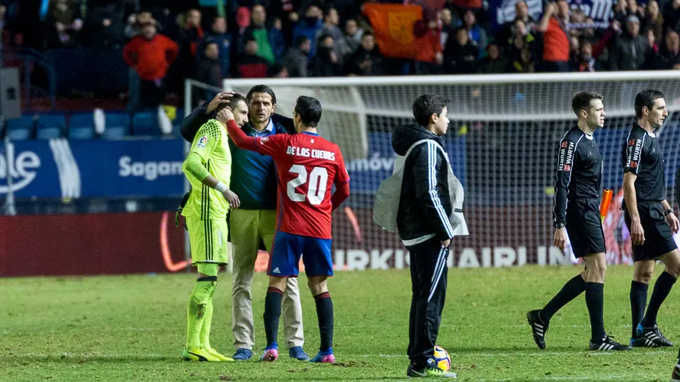 Partido de Liga entre Osasuna y Málaga (1-1) disputado en El Sadar (64). IÑIGO ALZUGARAY