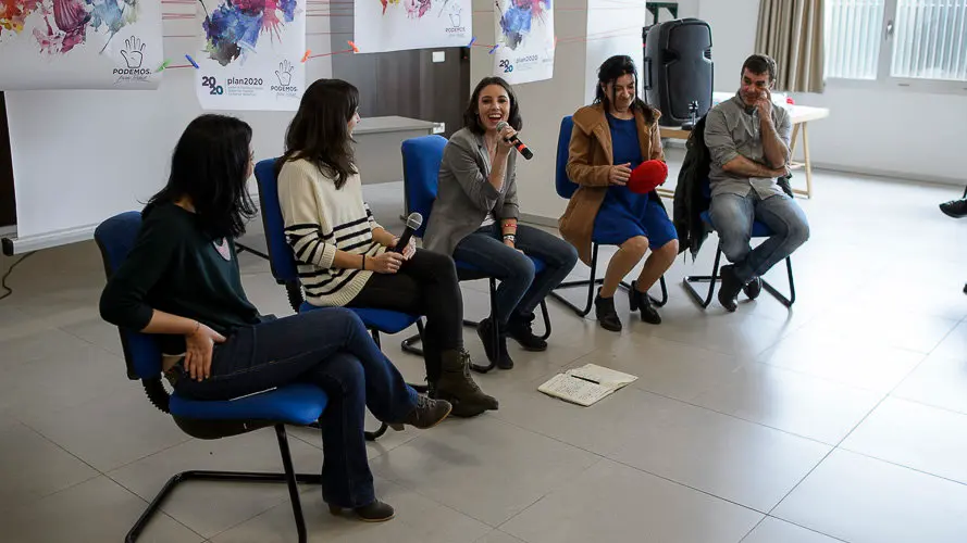 Irene Montero participa en un encuentro en el que se presentan y debaten los documentos _Podemos para Todas_ y el _Plan 2020_ para ganar las elecciones al PP. PABLO LASAOSA 07