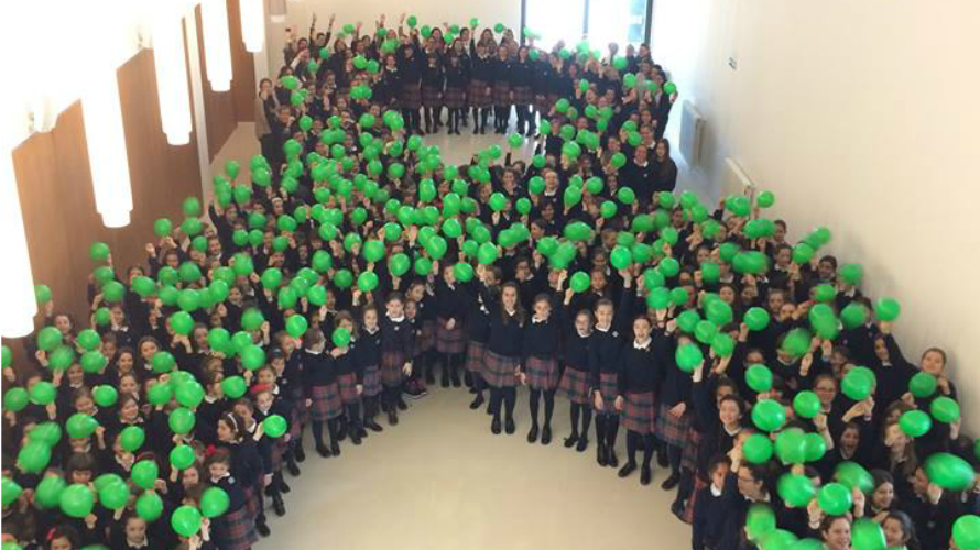 Los niños y alumnos de Navarra se unen contra el cáncer. IRABIA-IZAGA