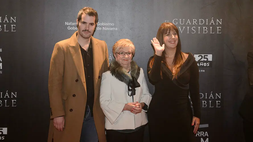 El equipo de El Guardián Invisible presenta en Pamplona la película junto a Marta Etura, Dolores Redondo y el directo. PABBLO LASAOSA (21)