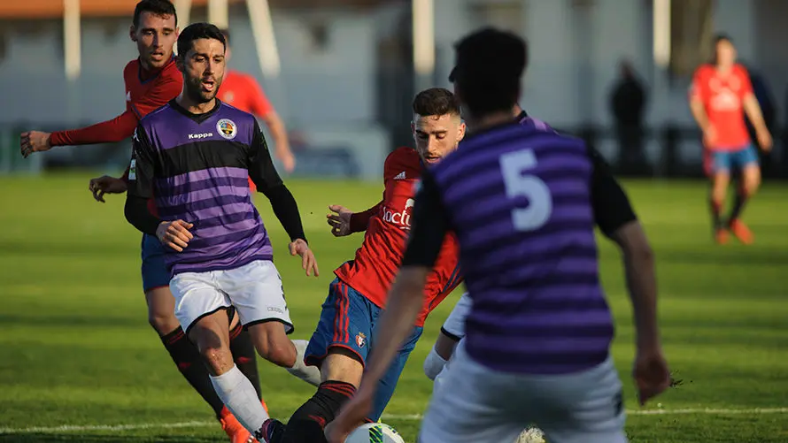 Partido de Osasuna Promesas contra Palencia en Tajonar. MIGUEL OSÉS_14