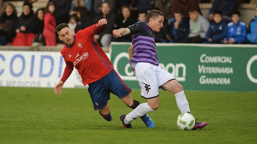 Partido de Osasuna Promesas contra Palencia en Tajonar. MIGUEL OSÉS_19