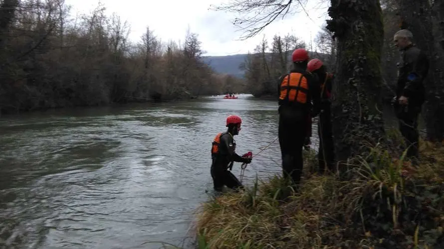 Actividades de entrenamiento de los nuevos bomberos de Navarra. BOMBEROS (2)