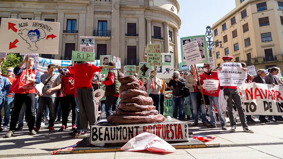 Concentración contra el anteproyecto de ley de policías de Navarra elaborado por el Gobierno (39). IÑIGO ALZUGARAY