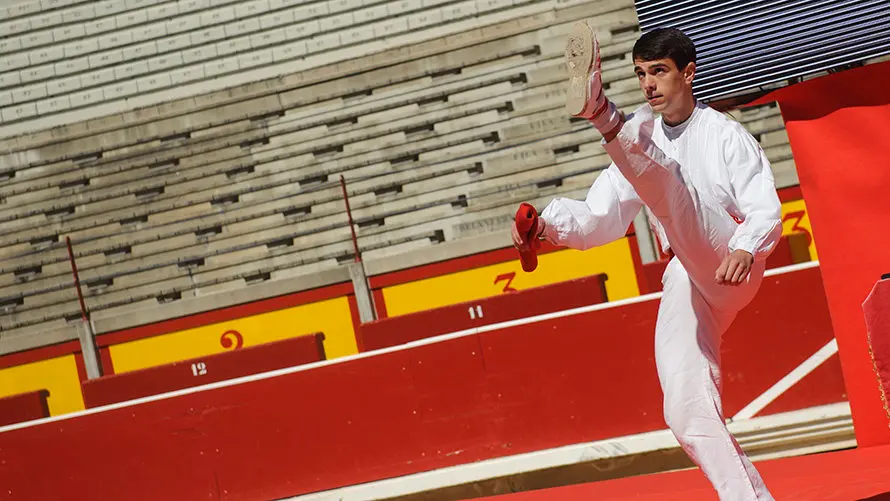 Entrega del primer Premio a las Tradiciones Taurinas Populares al encierro de los Sanfermines. MIGUEL OSÉS (10)