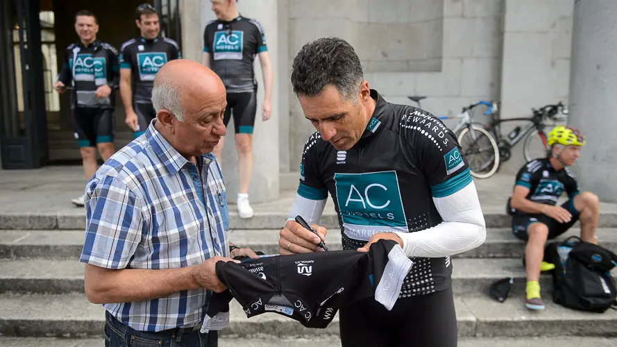 XXVII Ruta Xacobea en bici de AC Hoteles, con más de 70 participantes como Antonio Catalán o Indurain. PABLO LASAOSA (3)