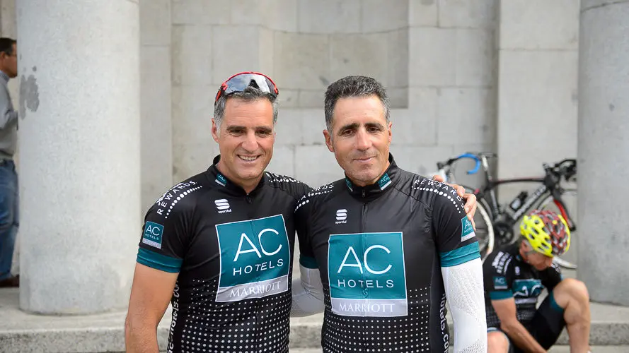 XXVII Ruta Xacobea en bici de AC Hoteles, con más de 70 participantes como Antonio Catalán o Indurain. PABLO LASAOSA (5)