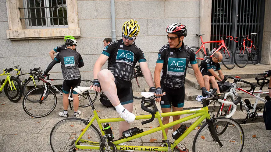 XXVII Ruta Xacobea en bici de AC Hoteles, con más de 70 participantes como Antonio Catalán o Indurain. PABLO LASAOSA (19)