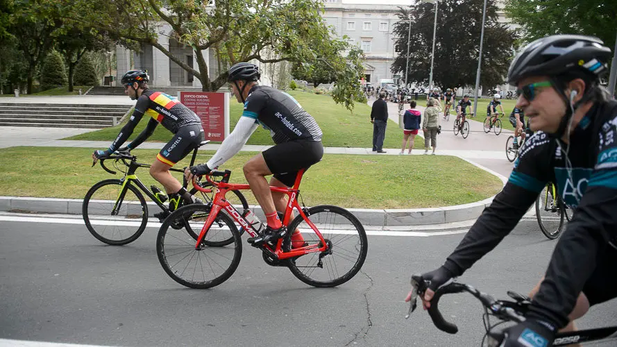 XXVII Ruta Xacobea en bici de AC Hoteles, con más de 70 participantes como Antonio Catalán o Indurain. PABLO LASAOSA (37)