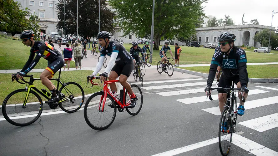 XXVII Ruta Xacobea en bici de AC Hoteles, con más de 70 participantes como Antonio Catalán o Indurain. PABLO LASAOSA (38)