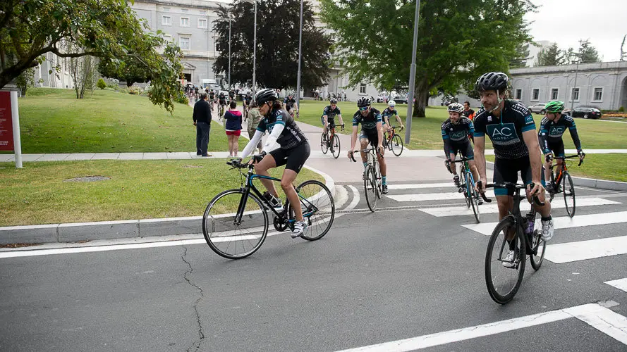 XXVII Ruta Xacobea en bici de AC Hoteles, con más de 70 participantes como Antonio Catalán o Indurain. PABLO LASAOSA (39)