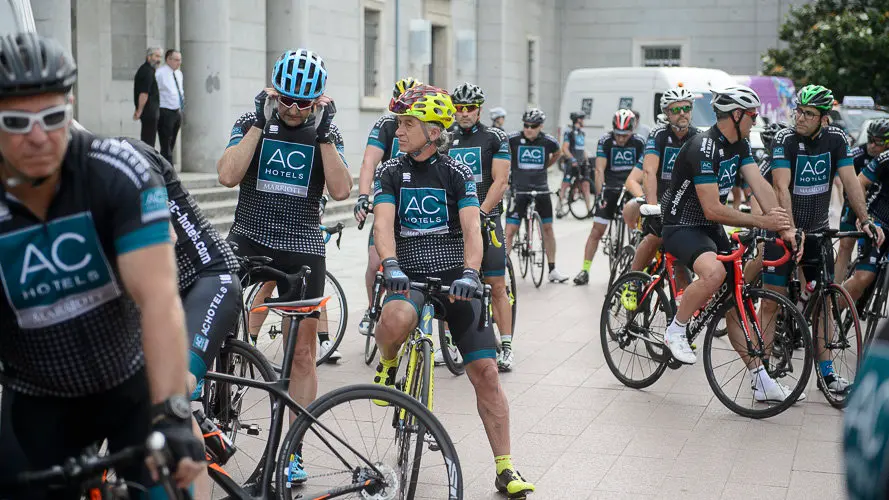 XXVII Ruta Xacobea en bici de AC Hoteles, con más de 70 participantes como Antonio Catalán o Indurain. PABLO LASAOSA (41)