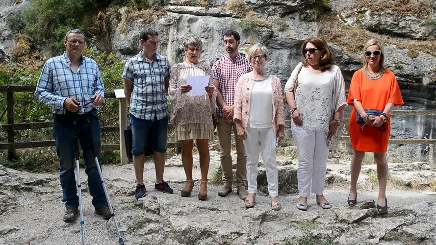 Homenaje en memoria del guardia civil José Luis Hervás, asesinado por ETA en la Foz de Lumbier en 1990. PABLO LASAOSA (3)