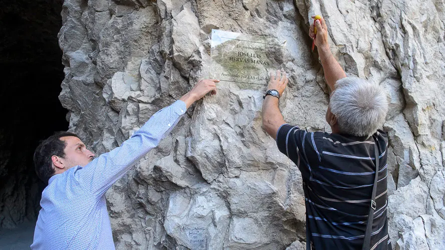Homenaje en memoria del guardia civil José Luis Hervás, asesinado por ETA en la Foz de Lumbier en 1990. PABLO LASAOSA (8)