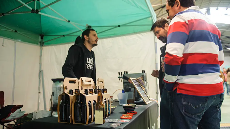 Sanferbeer, la feria de la cerveza artesanal de Pamplona. MIGUEL OSÉS (13)