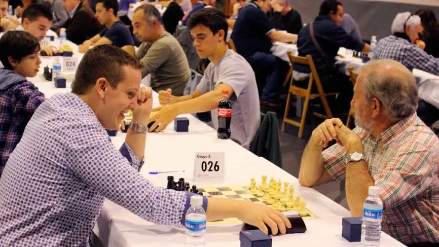 Participantes en el II Torneo Internacional Solidario de Ajedrez celebrado en Pamplona. S. REDÍN (3)