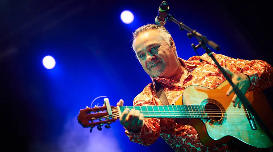 El grupo los Gipsy Kings ofrece un concierto en la Plaza de los Fueros de Pamplona el día 7 de San Fermín DANIEL FERNÁNDEZ