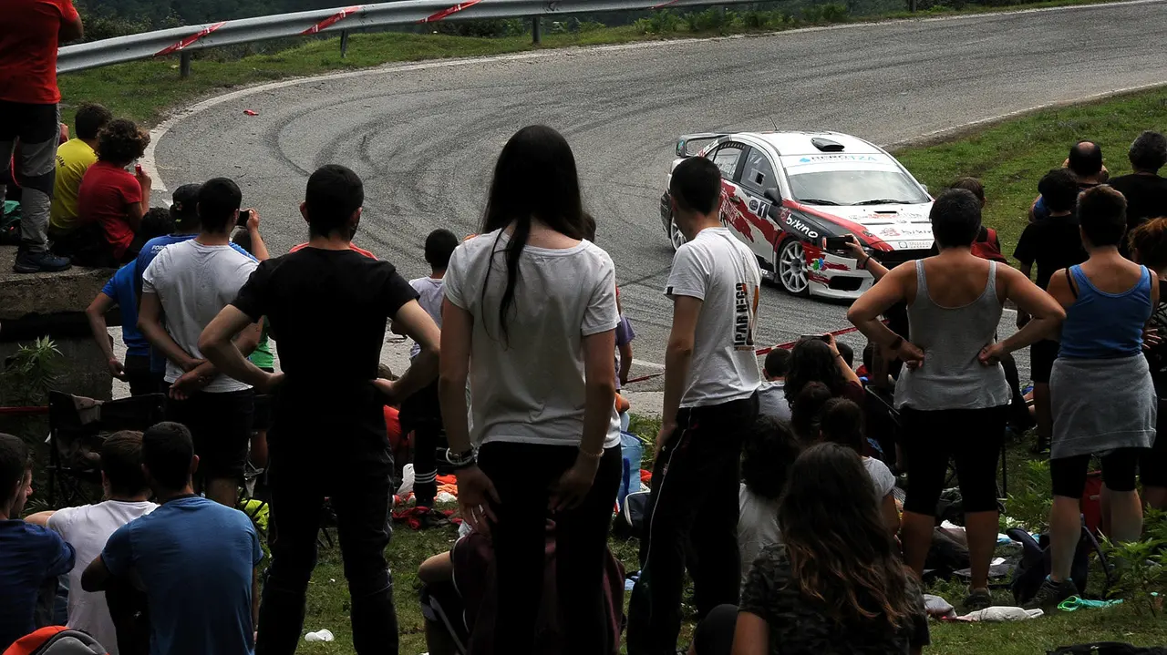 1 ,Ilargi Sport. Joseba Beola y Jose Luis Iratzoki, Mitsubishi Lancer Evo X.