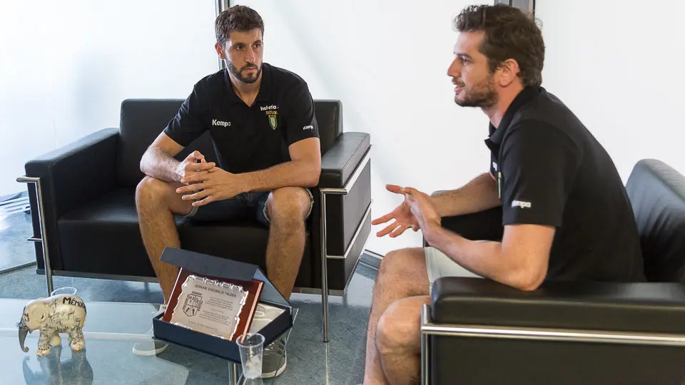 Presentación de los fichajes de Helvetia Anaitasuna Raúl Nantes y Cristian Martínez (05). IÑIGO ALZUGARAY