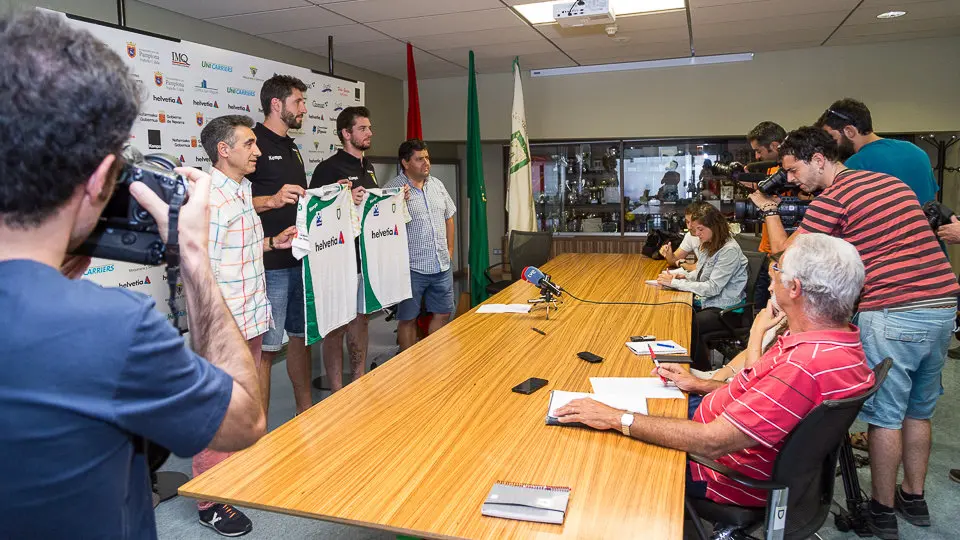 Presentación de los fichajes de Helvetia Anaitasuna Raúl Nantes y Cristian Martínez (11). IÑIGO ALZUGARAY