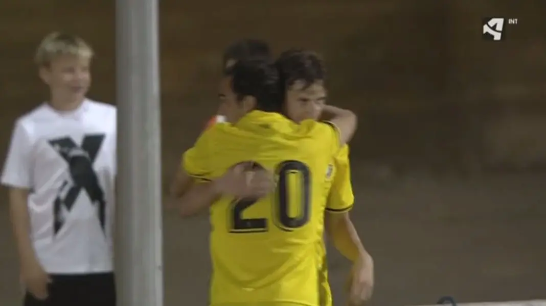 Olavide marca el tercer gol de Osasuna en el amistoso disputado contra el Huesca en Almudévar ARAGÓN TV