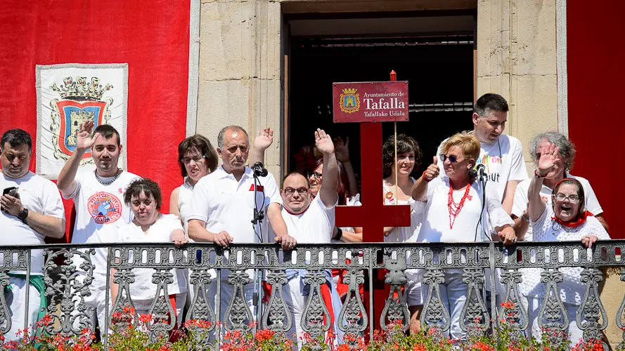 Chupinazo de las fiestas de Tafalla 2017. PABLO LASAOSA 08