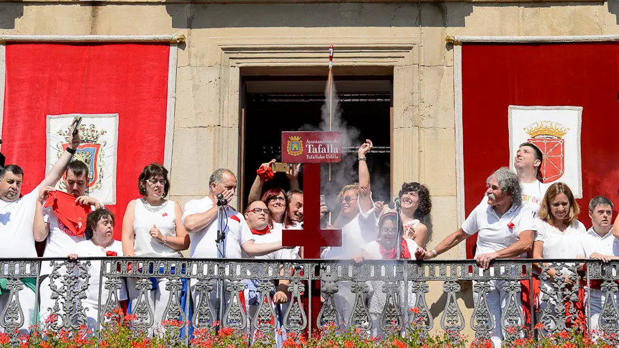 Chupinazo de las fiestas de Tafalla 2017. PABLO LASAOSA 09