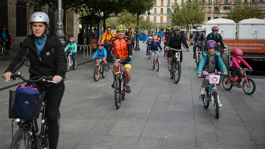 Ciclomarcha infantil y familiar en Pamplona, organizada dentro del Mes de la Movilidad. PABLO LASAOSA (12)