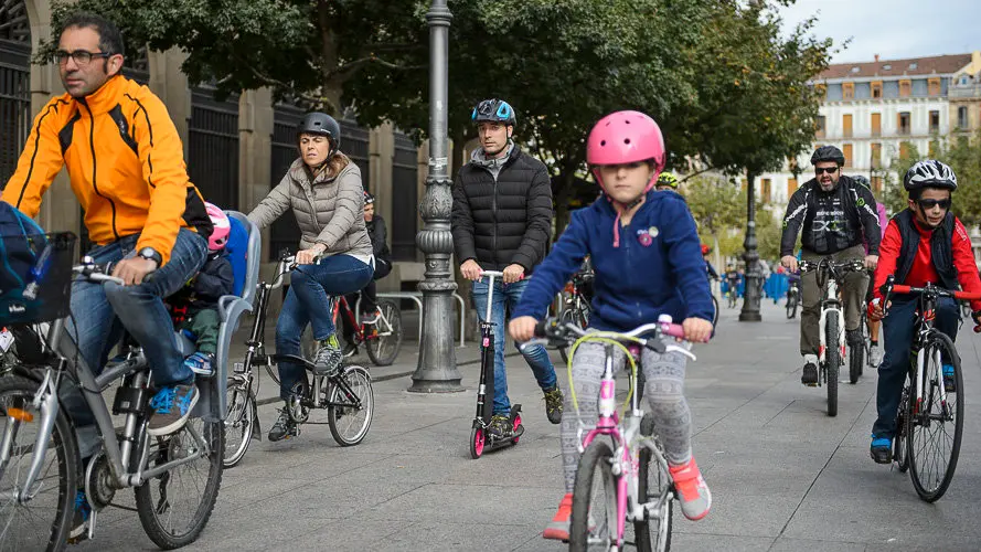 Ciclomarcha infantil y familiar en Pamplona, organizada dentro del Mes de la Movilidad. PABLO LASAOSA (14)