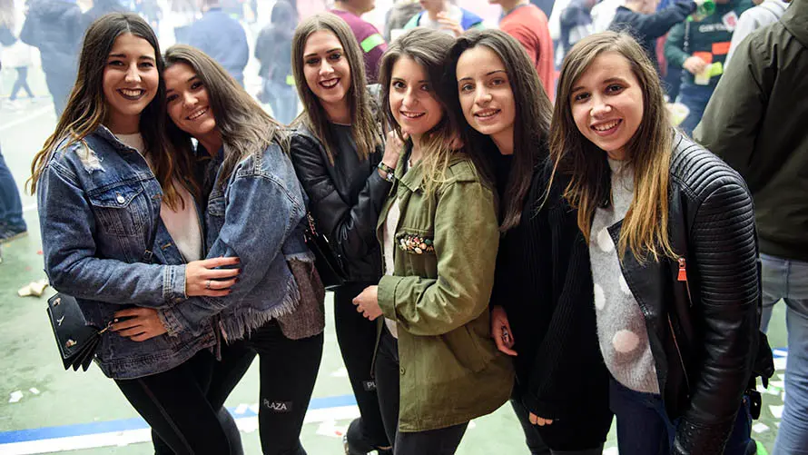 La carpa Universitaria de Invierno de 2017 reúne a miles de jovenes en Amaya. MIGUEL OSÉS (7)